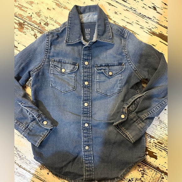 GAP Other - GAP Denim pearl snap boys size small